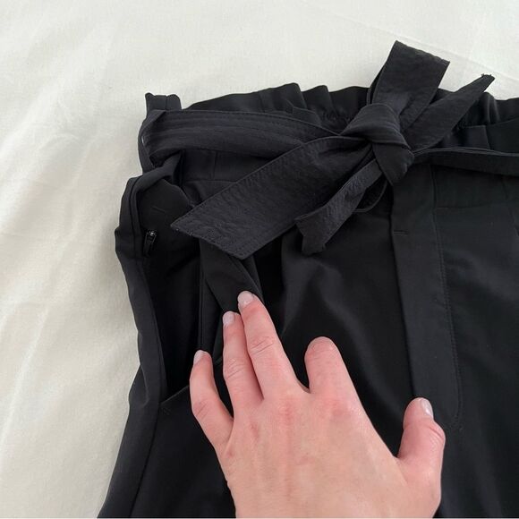 Athleta Skyline Paper bag Pants in Black, Size 4 NWOT - Picture 4 of 10